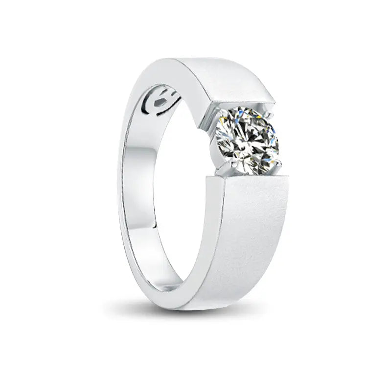 Brad Moissanite