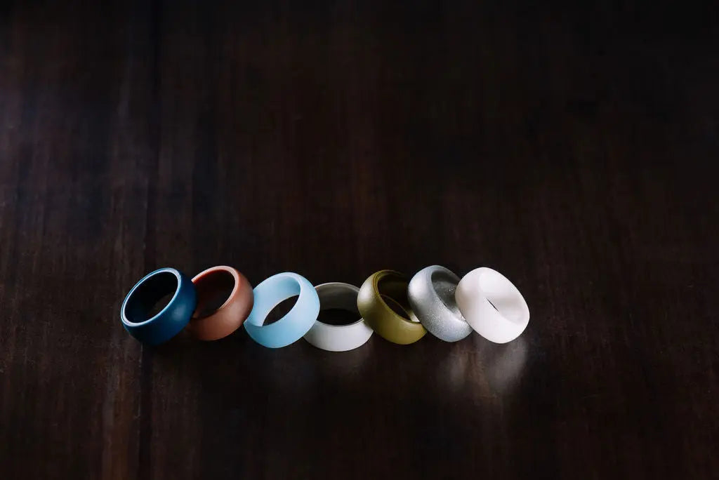 Neutral colour Silicone Rings Lying in Row