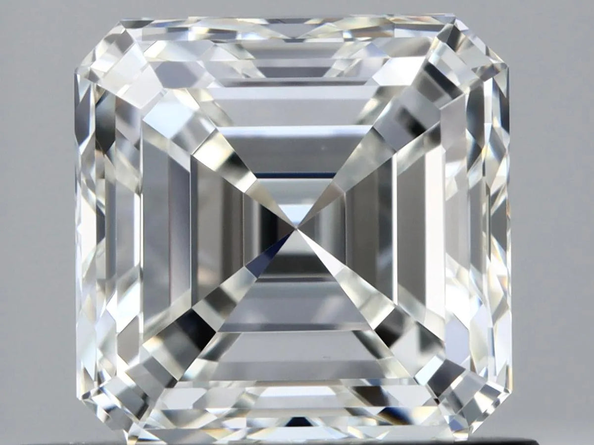 0.70ct Asscher Natural Diamond (Colour H, Clarity VS1, GIA Certified)