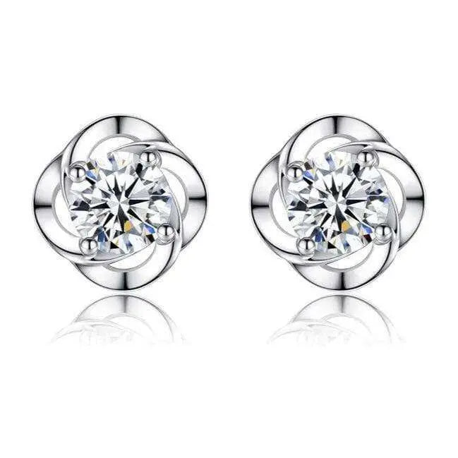 Evelyn Moissanite