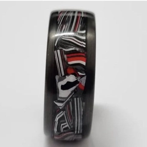 Black Carbon Fibre Ring with Fordite Exterior